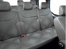 Фото Renault Trafic Passenger 2.0 dCi MT L1H1 №19