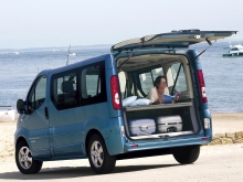 Фото Renault Trafic Passenger 2.0 dCi MT L1H1 №3