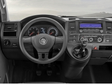 Фото Volkswagen Transporter комби  №18
